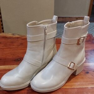Women's Cream Ankle Boots